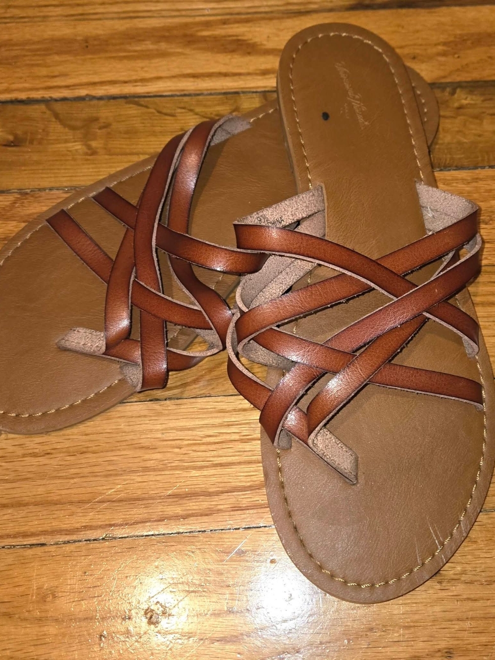Universal Thread Women’s Size 9.5 Brown Strappy Flat Slide Sandals Casual Summer